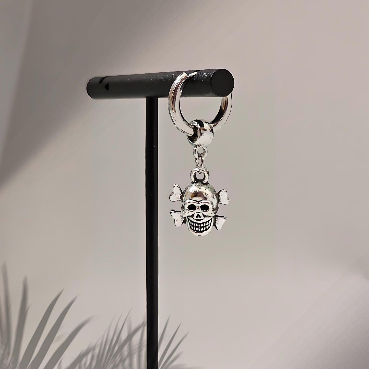 1pc Huggie hoop earrings