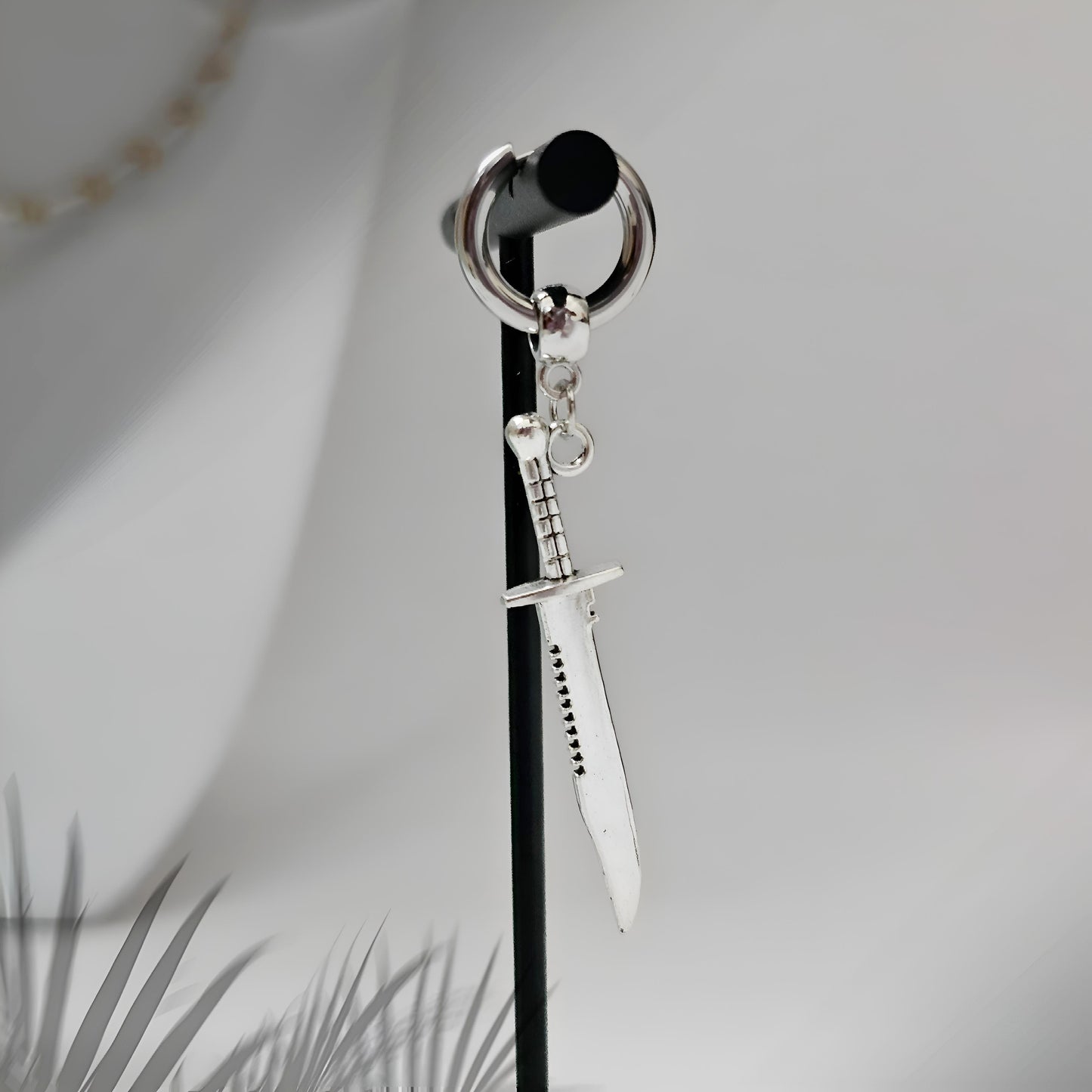 1pc Huggie Hoop Earring